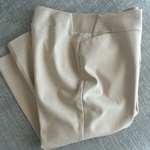Petites Cream Capris